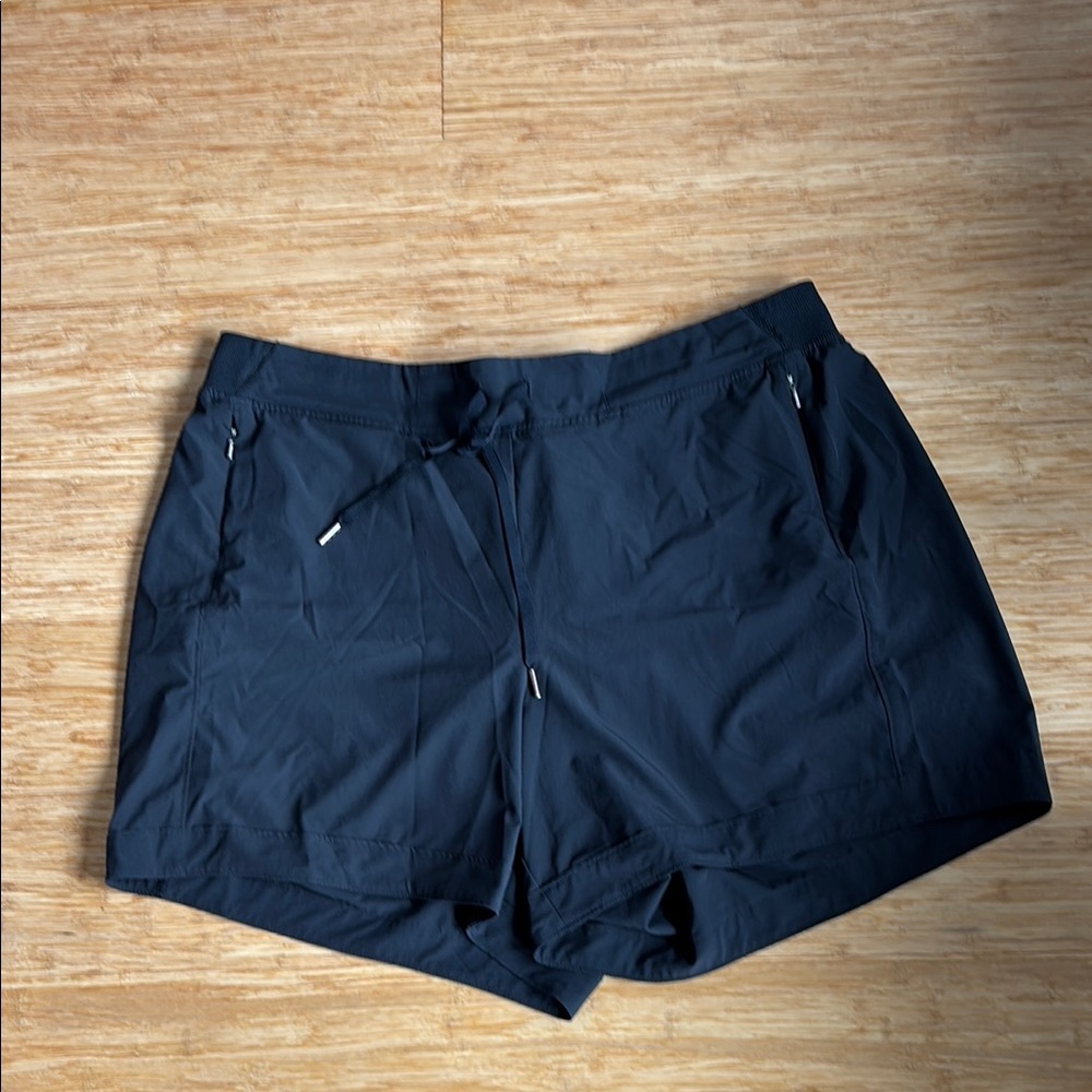 CALIA by Carrie Underwood Black Athletic Shorts Lightweight Design